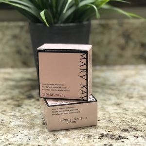 Mineral Powder Foundation